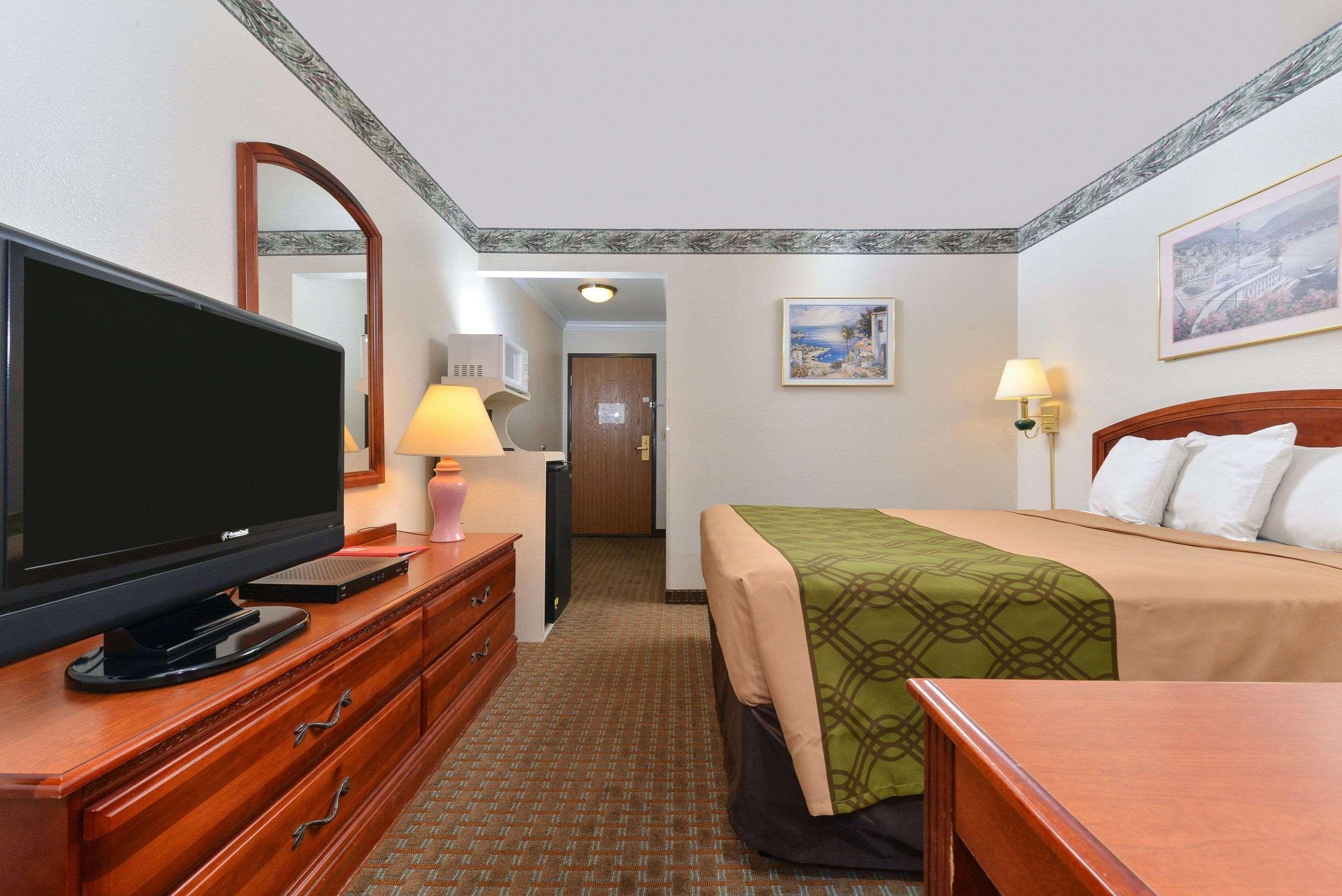 Econo Lodge Inn & Suites Corning Eksteriør bilde