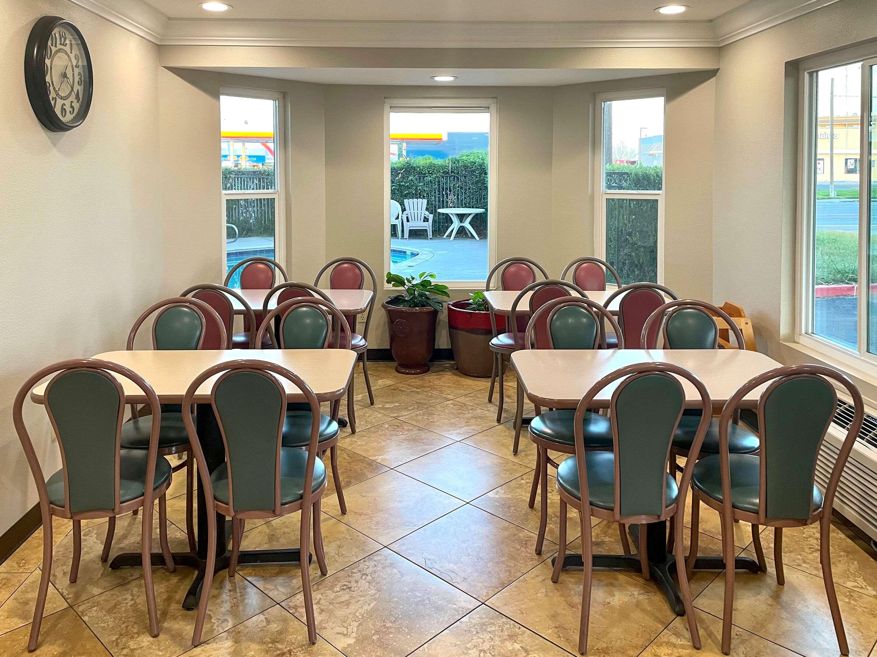 Econo Lodge Inn & Suites Corning Eksteriør bilde